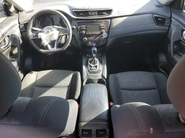 KNMAT2MVXHP523588 2017 NISSAN ROGUE - Image 8