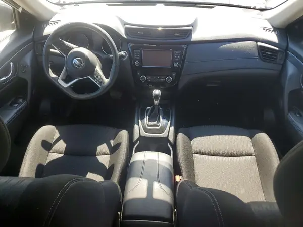 KNMAT2MVXHP524241 2017 NISSAN ROGUE - Image 8
