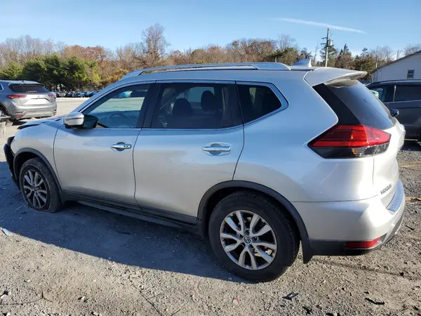 KNMAT2MVXHP526975 2017 NISSAN ROGUE - Image 2