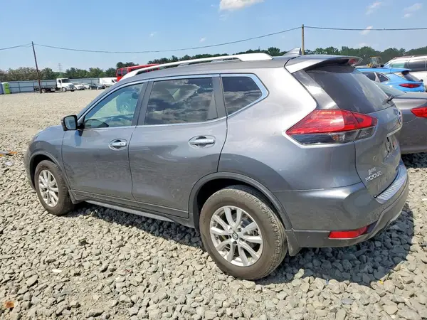KNMAT2MVXHP527009 2017 NISSAN ROGUE - Image 2
