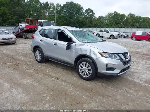 KNMAT2MVXHP529584 2017 NISSAN ROGUE - Image 1