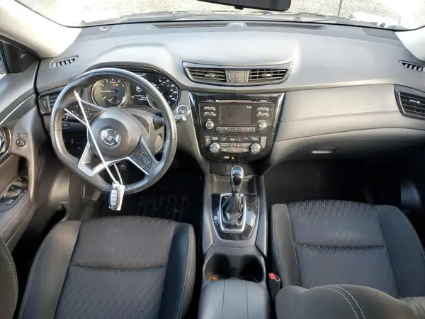 KNMAT2MVXHP532579 2017 NISSAN ROGUE - Image 8