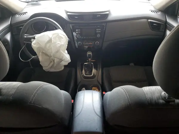KNMAT2MVXHP534946 2017 NISSAN ROGUE - Image 8