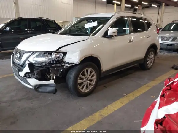 KNMAT2MVXHP535580 2017 NISSAN ROGUE - Image 2