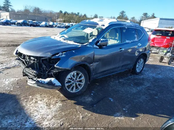 KNMAT2MVXHP536101 2017 NISSAN ROGUE - Image 2