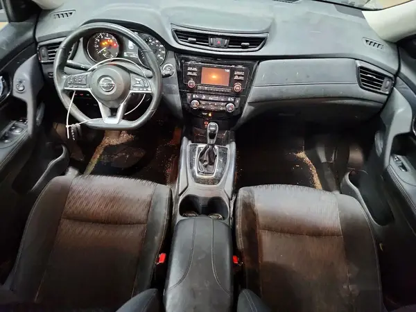 KNMAT2MVXHP536115 2017 NISSAN ROGUE - Image 8