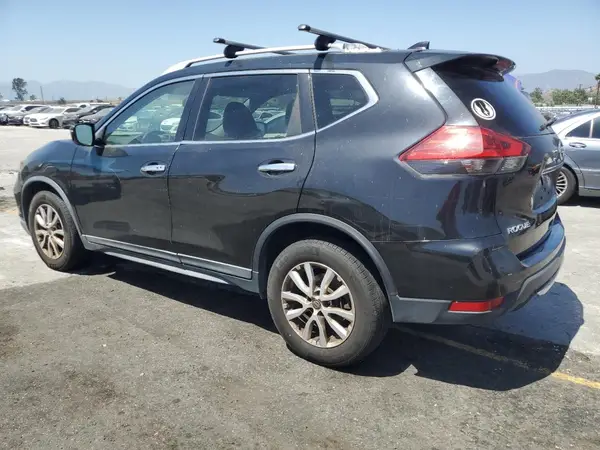 KNMAT2MVXHP536129 2017 NISSAN ROGUE - Image 2