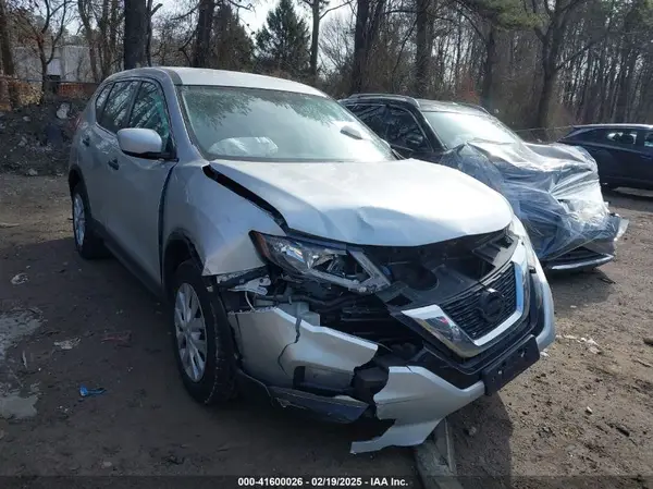 KNMAT2MVXHP537202 2017 NISSAN ROGUE - Image 1