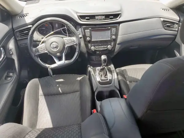 KNMAT2MVXHP542027 2017 NISSAN ROGUE - Image 8