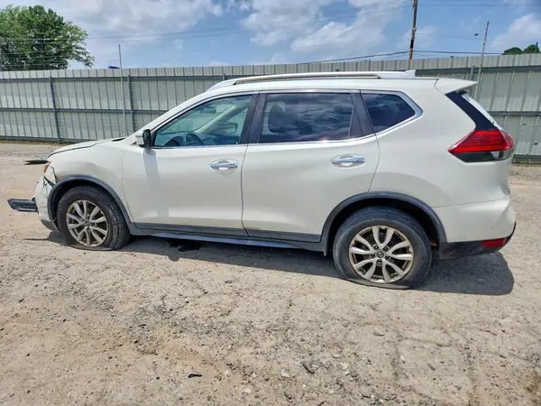 KNMAT2MVXHP545008 2017 NISSAN ROGUE - Image 2