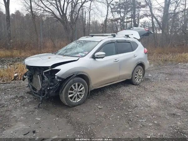 KNMAT2MVXHP548653 2017 NISSAN ROGUE - Image 2