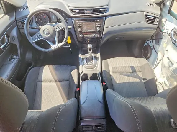 KNMAT2MVXHP552279 2017 NISSAN ROGUE - Image 8