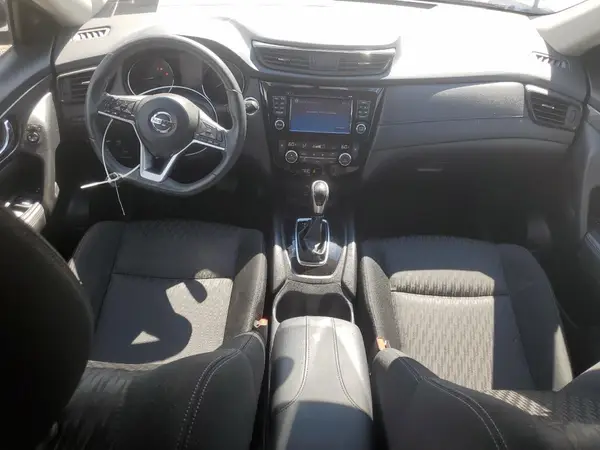 KNMAT2MVXHP552959 2017 NISSAN ROGUE - Image 8