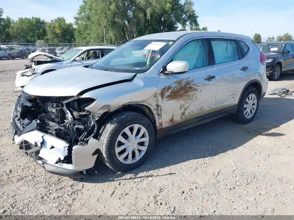 KNMAT2MVXHP558714 2017 NISSAN ROGUE - Image 2