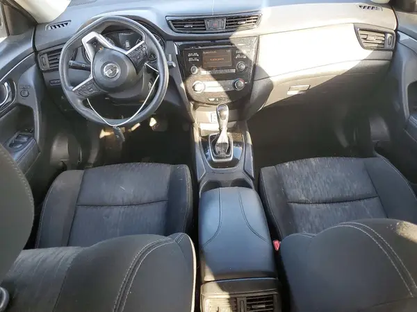 KNMAT2MVXHP559121 2017 NISSAN ROGUE - Image 8