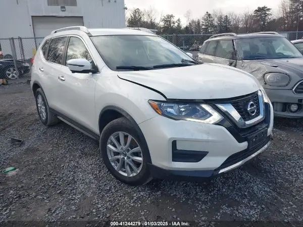KNMAT2MVXHP562293 2017 NISSAN ROGUE - Image 1