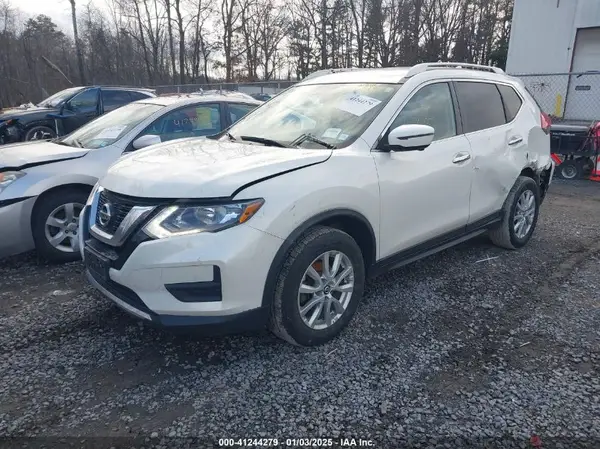 KNMAT2MVXHP562293 2017 NISSAN ROGUE - Image 2