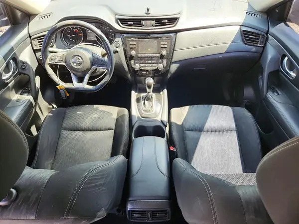 KNMAT2MVXHP564139 2017 NISSAN ROGUE - Image 8