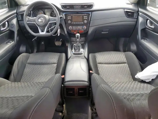 KNMAT2MVXHP564304 2017 NISSAN ROGUE - Image 8