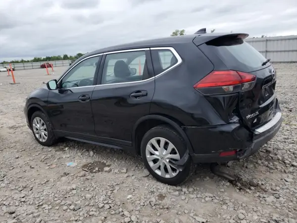KNMAT2MVXHP565596 2017 NISSAN ROGUE - Image 2
