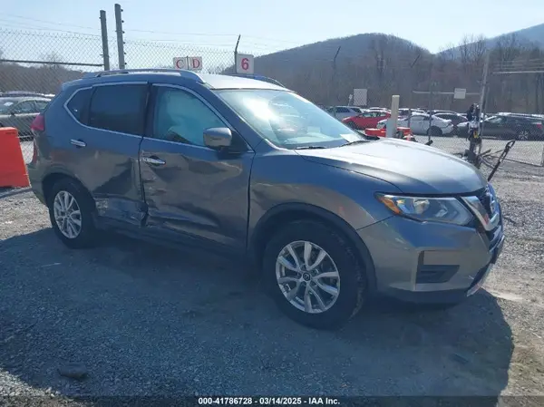 KNMAT2MVXHP567512 2017 NISSAN ROGUE - Image 1