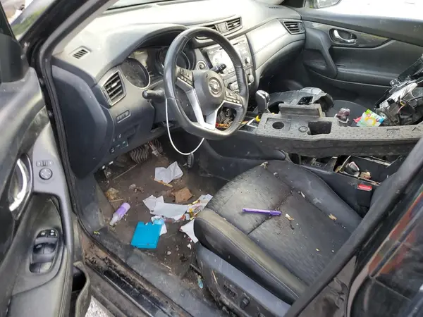 KNMAT2MVXHP567980 2017 NISSAN ROGUE - Image 8