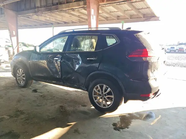 KNMAT2MVXHP569325 2017 NISSAN ROGUE - Image 2