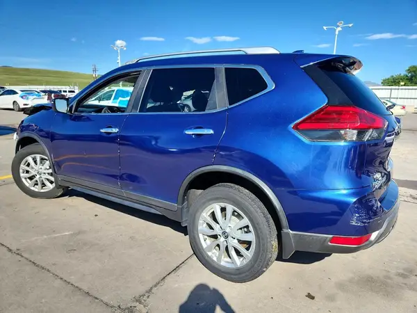 KNMAT2MVXHP572595 2017 NISSAN ROGUE - Image 2