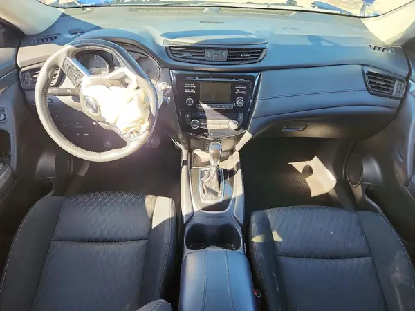 KNMAT2MVXHP572595 2017 NISSAN ROGUE - Image 8