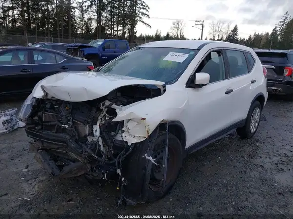 KNMAT2MVXHP582074 2017 NISSAN ROGUE - Image 2
