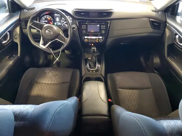 KNMAT2MVXHP584049 2017 NISSAN ROGUE - Image 8