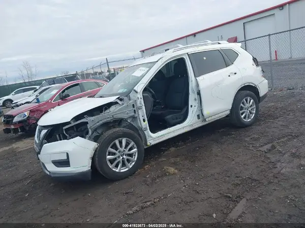 KNMAT2MVXHP585234 2017 NISSAN ROGUE - Image 2