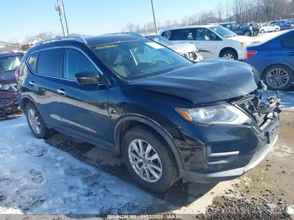KNMAT2MVXHP585511 2017 NISSAN ROGUE - Image 1