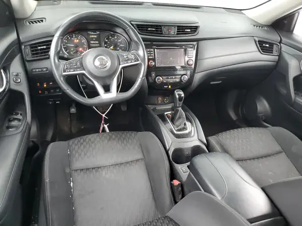 KNMAT2MVXHP587856 2017 NISSAN ROGUE - Image 8