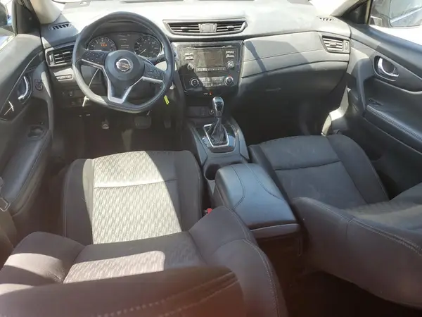KNMAT2MVXHP587999 2017 NISSAN ROGUE - Image 8