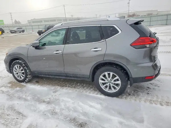 KNMAT2MVXHP591549 2017 NISSAN ROGUE - Image 2