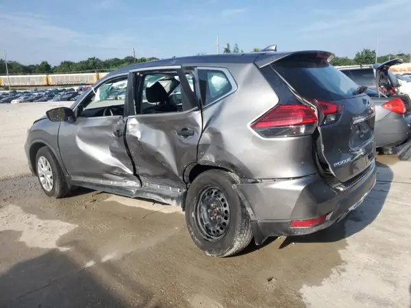 KNMAT2MVXHP597769 2017 NISSAN ROGUE - Image 2