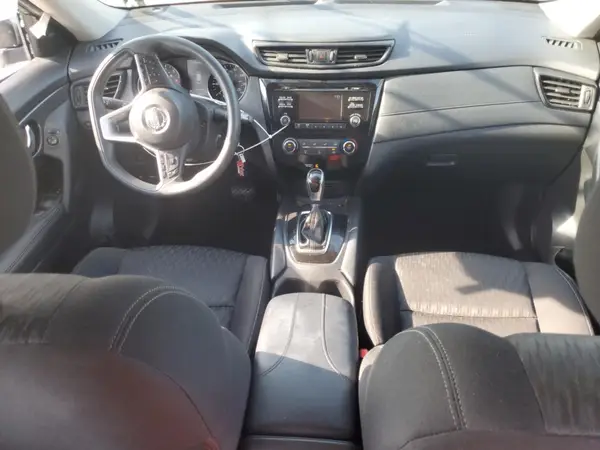KNMAT2MVXHP597769 2017 NISSAN ROGUE - Image 8