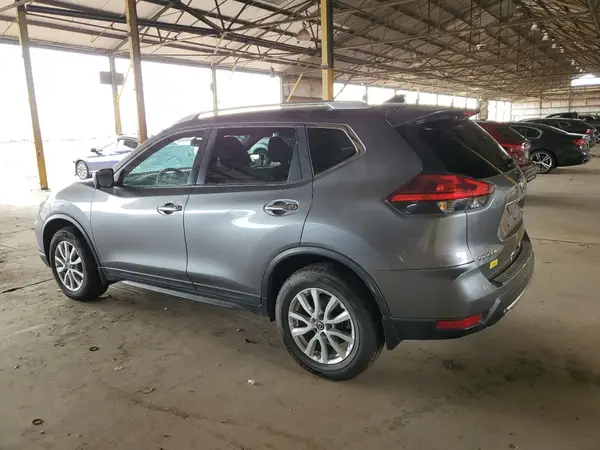 KNMAT2MVXHP597934 2017 NISSAN ROGUE - Image 2