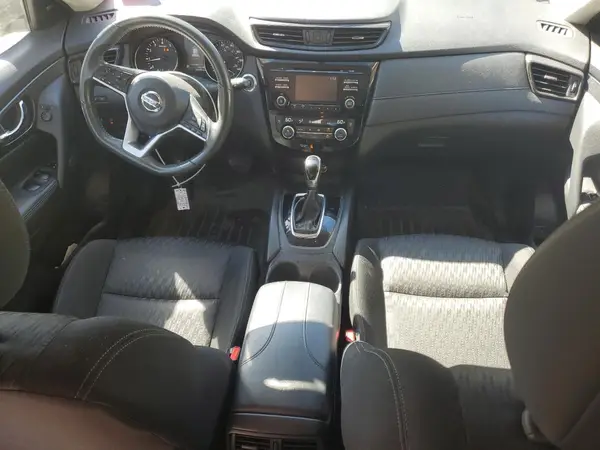 KNMAT2MVXHP600749 2017 NISSAN ROGUE - Image 8