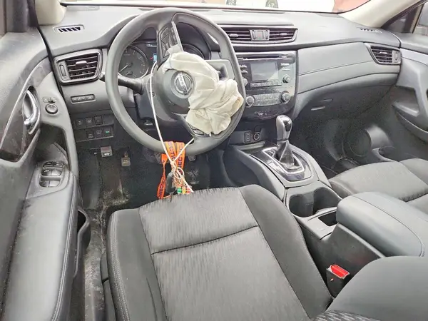 KNMAT2MVXHP602257 2017 NISSAN ROGUE - Image 8