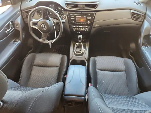 KNMAT2MVXHP602307 2017 NISSAN ROGUE - Image 8