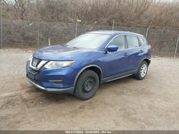 KNMAT2MVXHP602324 2017 NISSAN ROGUE - Image 2