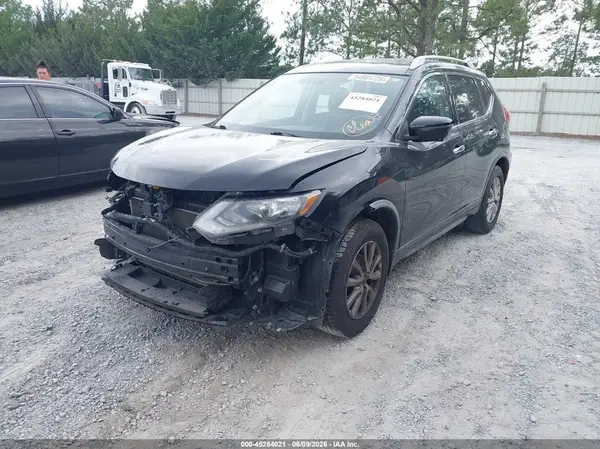 KNMAT2MVXHP603828 2017 NISSAN ROGUE - Image 2
