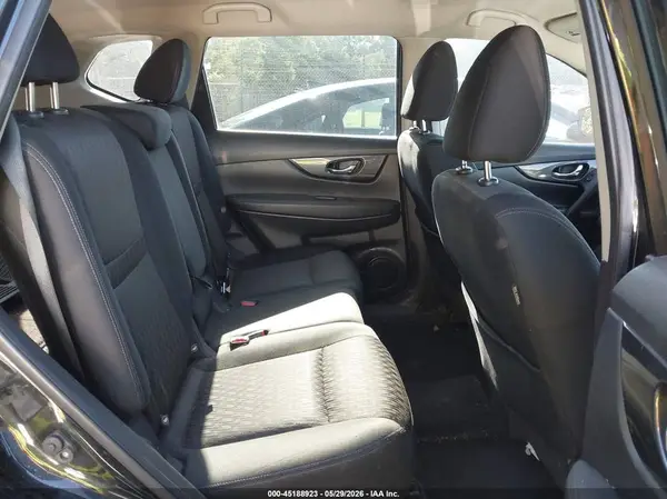 KNMAT2MVXHP606440 2017 NISSAN ROGUE - Image 8