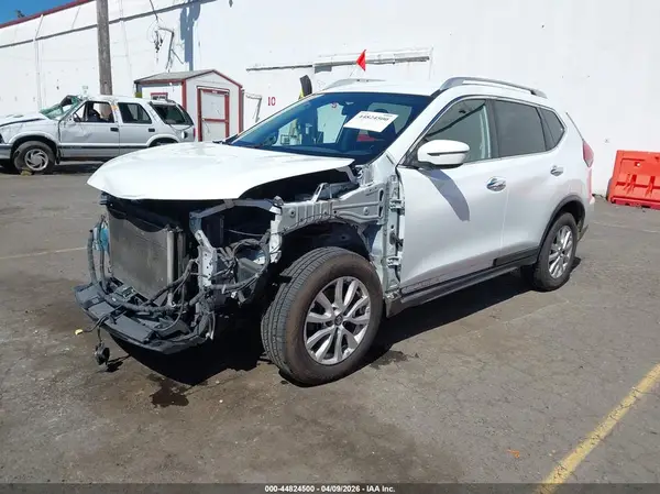 KNMAT2MVXHP609869 2017 NISSAN ROGUE - Image 2