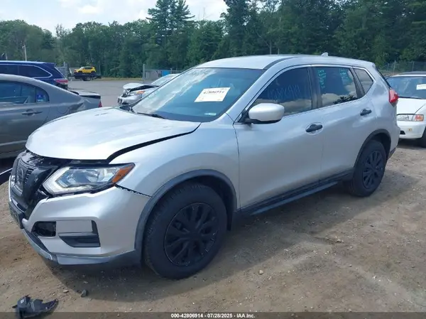 KNMAT2MVXHP613517 2017 NISSAN ROGUE - Image 2