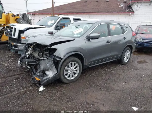 KNMAT2MVXHP614313 2017 NISSAN ROGUE - Image 2
