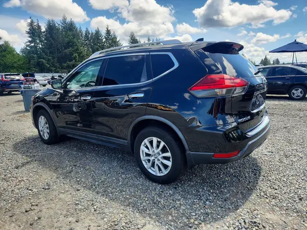 KNMAT2MVXHP619611 2017 NISSAN ROGUE - Image 2