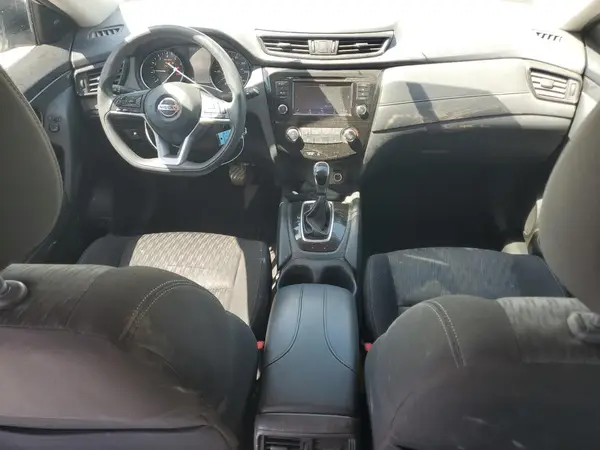 KNMAT2MVXJP504142 2018 NISSAN ROGUE - Image 8